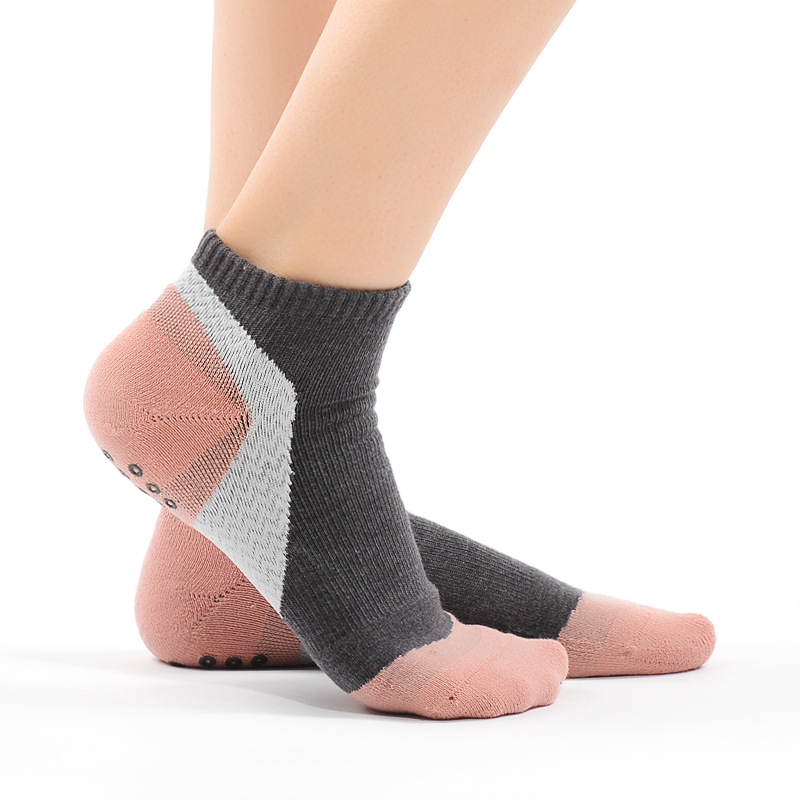 MEIKAN Professional Non-slip Yoga Socks Pressure Round Head Heel Terry Socks Massage Particles Floor